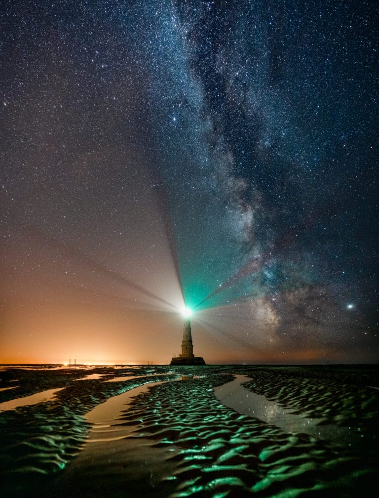 Le phare de Cordouan sous la voie lactée